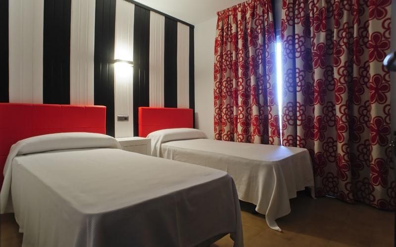 ל'אסטרטיט Apartamentos Salles Beach מראה חיצוני תמונה
