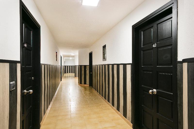 ל'אסטרטיט Apartamentos Salles Beach מראה חיצוני תמונה