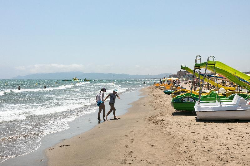 ל'אסטרטיט Apartamentos Salles Beach מראה חיצוני תמונה